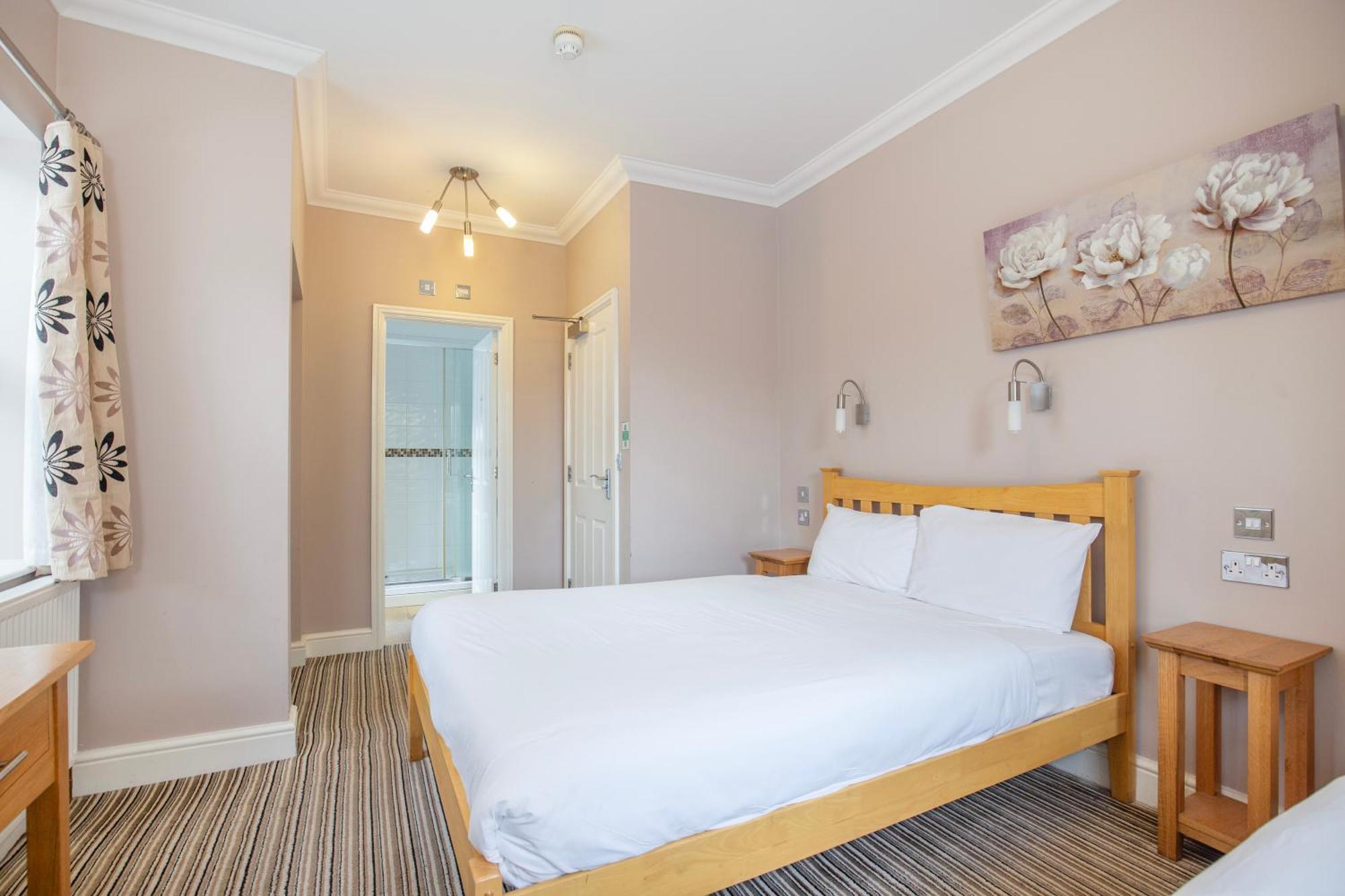 Marlborough Hotel NWI Room photo